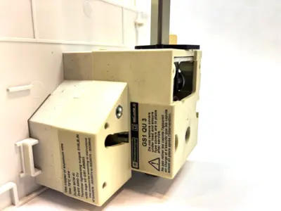 USED SQUARE D 400 AMP DISCONNECT