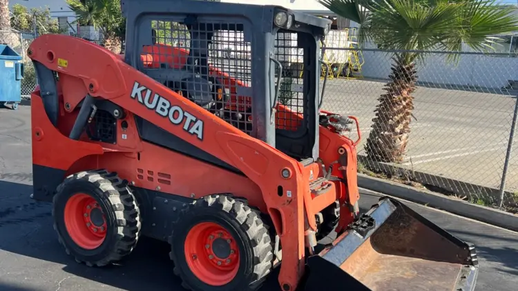 Used 2017 Kubota SSV65 Skid Steer Loaders | Rubbl #985932