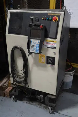 2017 GREENERD 4TA-900/700-60x60-75R160PRE-67RPRE Presses, Hydraulic | Machnet (8)