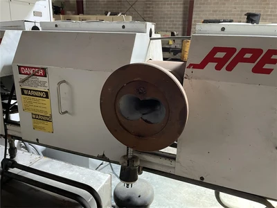USED CINCINNATI MILACRON APEX 3.5
