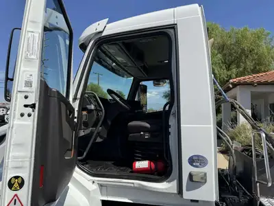 Used 2019 VOLVO VNL300 Conventional trucks California US | Commerce Truck Equipment Sales #1548722