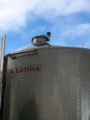 New Stock Letina 2747 Gallon Closed Top Storage Tanks