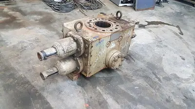 USED DRECO 7 1/16" 5M DOUBLE RAM BOP