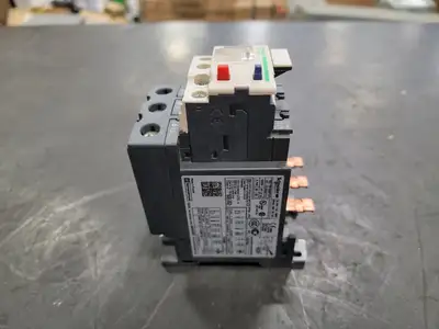 USED SCHNEIDER ELECTRIC LRD340