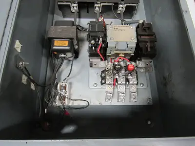 Cutler Hammer AC Magnetic Motor Controller Starter Combination 100Hp 200A 600V