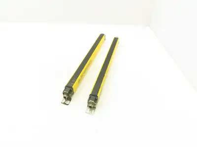 Schmersal SLC440-ER-0330-14-01 330mm Light Curtain Transmitter & Receiver Set