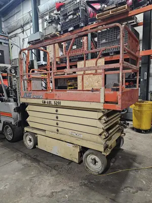 2000 JLG 3246ES Material Handling, Lifts | Holland Equipment Hunters, Inc. (1)