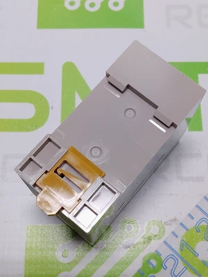 NEW OMRON S82K -00705