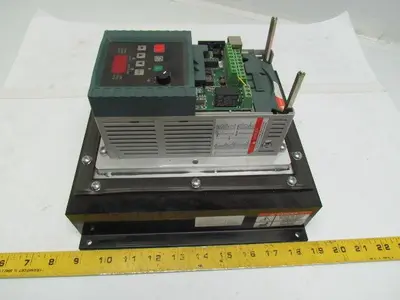 Reliance Electric 6MDDH-6P0102 AC Drive 0.75KW/1Hp 380-480VAC MD65 w/Heatsink