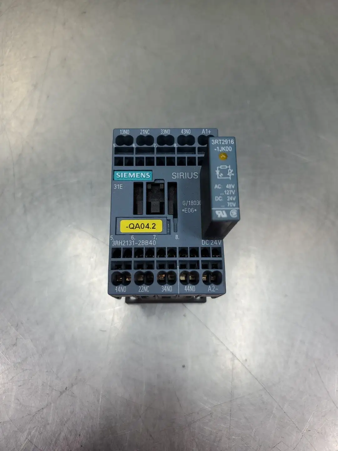 SIEMENS 3RH21312BB40 Contactor w/3RT29161JK00 Module. 4C44