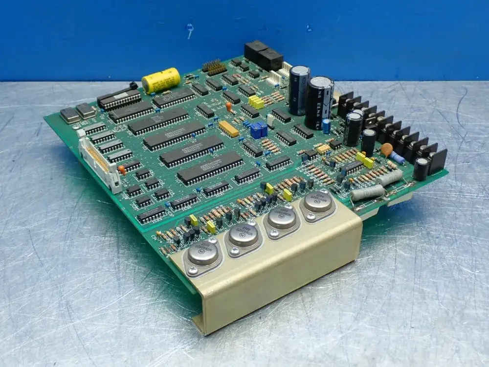 USED HAAS AUTOMATION 323051E