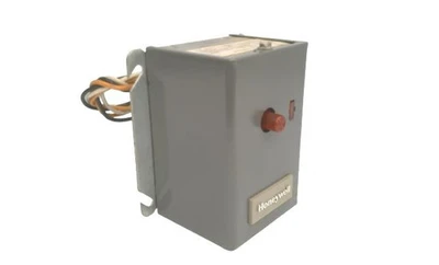 Honeywell R8184G1161 Protector Relay Controller [New]