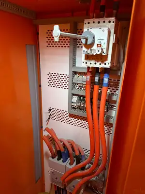 800A Motor Control Center MCC, 575V, 800A Bus, Form 4A, IP42 Enclosure