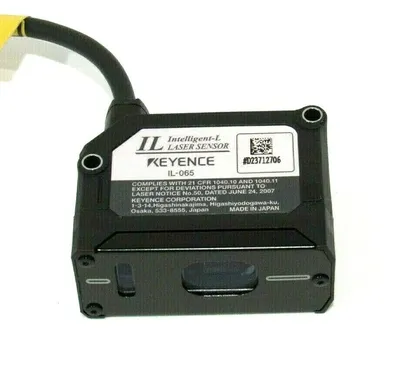 NEW KEYENCE IL-065 LASER SENSOR IL065