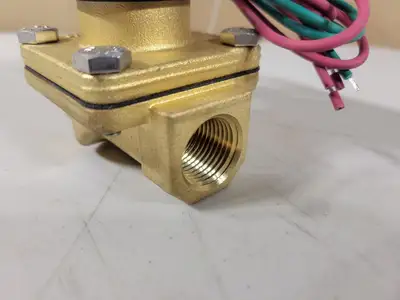 NEW GC VALVES S211GF02N5DG4E