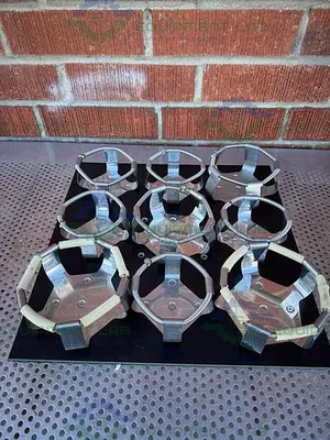 USED NEW BRUNSWICK INNOVA 42 SHAKER  PLATFORM 18" X 18" W/  FLASK HOLDERS