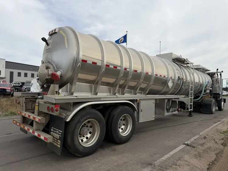 Used 2024 POLAR 7,500 GALLON Tanker Trailers Minnesota US | Carco Truck & Equipment #1513866