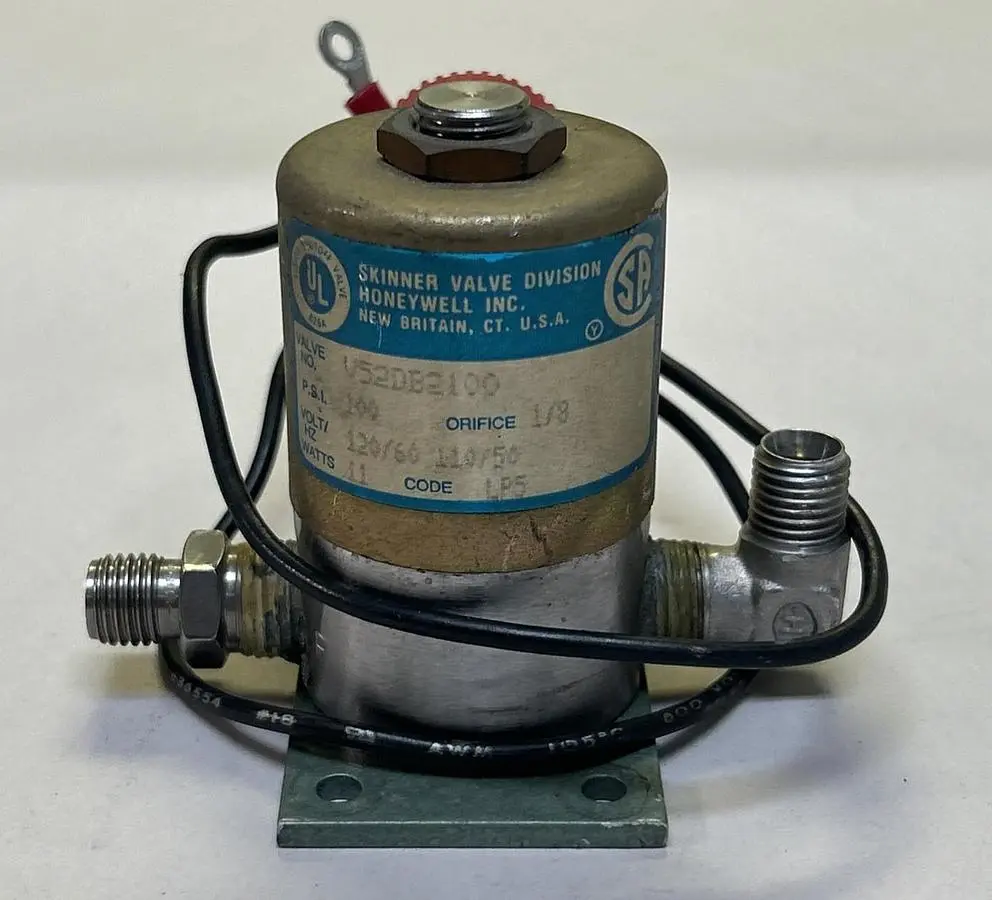 Used SKINNER V52DB2100 Solenoid Valves Ohio US | Surplus Asset Holdings #1239644