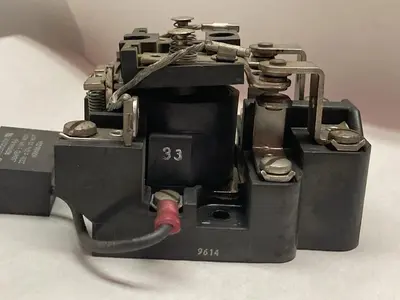 Used RELIANCE ELECTRIC 600686-33V Miscellaneous Equipment (Electrical & Power) | Surplus Asset Holdings #1195485