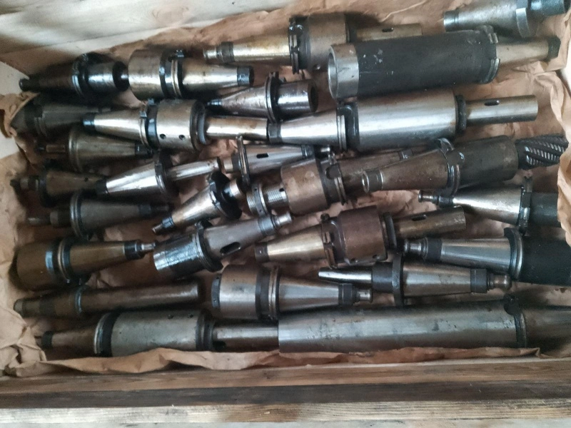 Lot of tooling / accessories for TOS W100