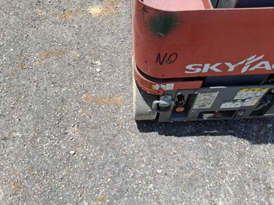 Used 2016 Skyjack SJ12 Vertical Mast Lifts Texas US | Stack Equipment #1208805