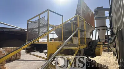 USED CRESSWOOD HF60 HOPPER FED WOOD GRINDER