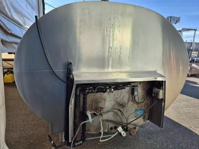 Paul Mueller Horizontal 2000 Gallon Tank