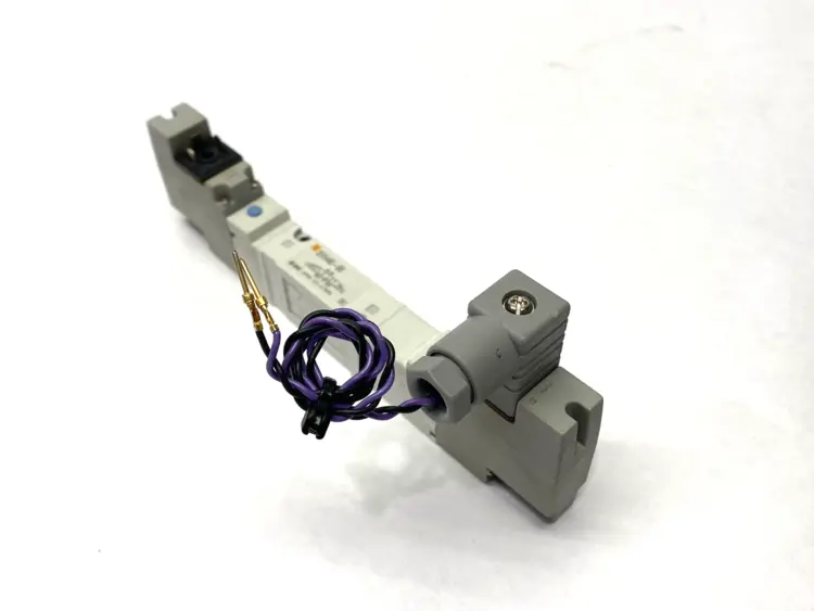 Used SMC DOUBLE SOLENOID VALVE Solenoid Valves | Maverick Industrial Sales #1101842