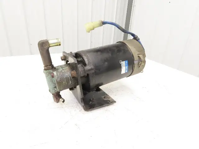 Toyota 14510-13300-71 Forklift Power Steering Pump 180000-2110 Off Toyota 5FBC25
