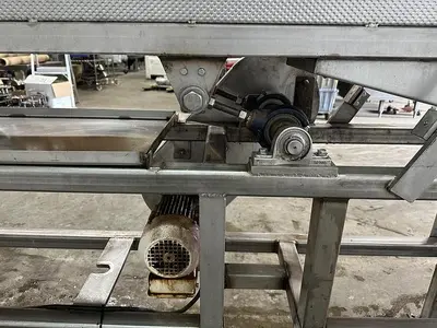 9' Shaker Conveyor