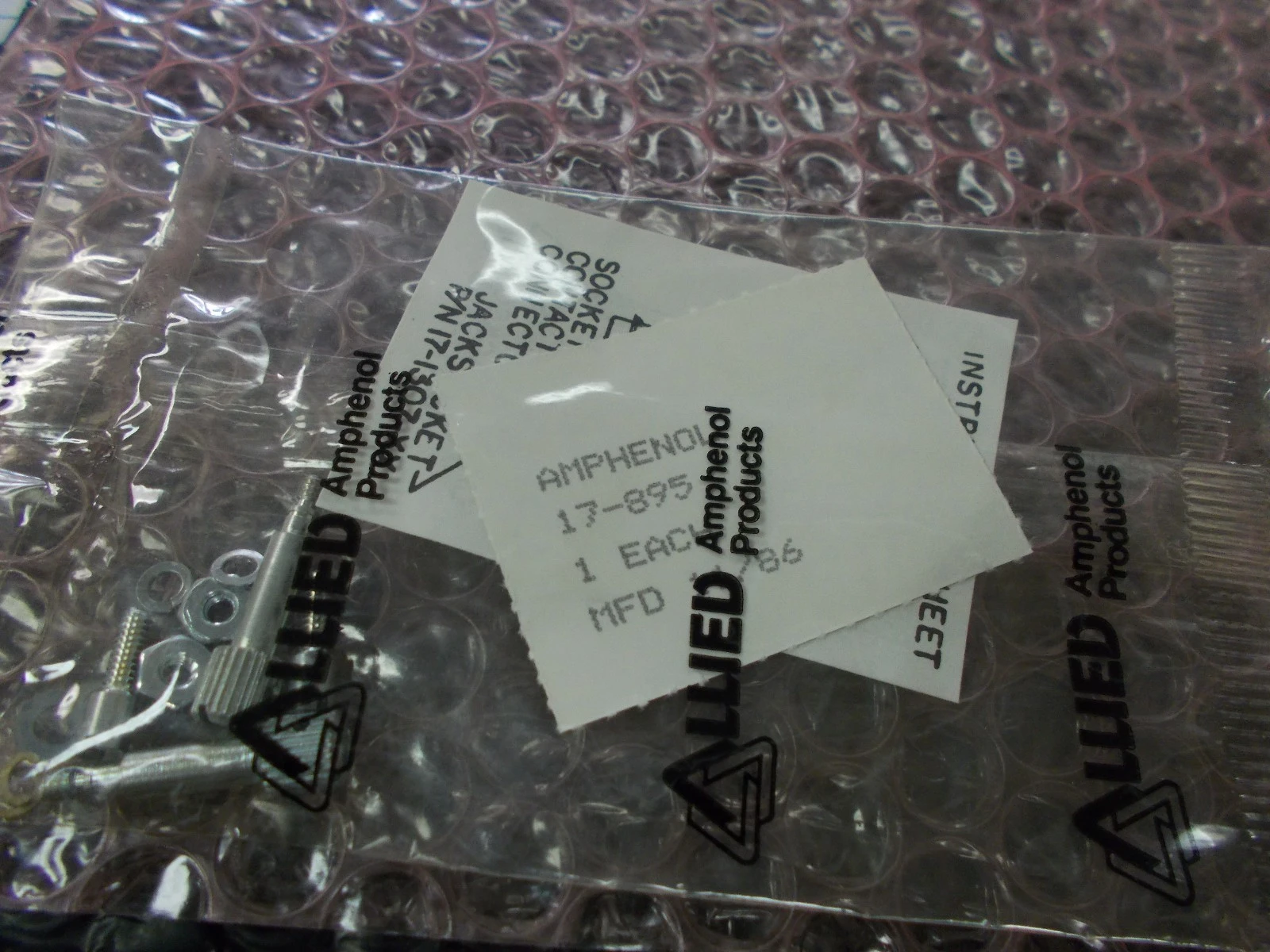 NEW Amphenol 17-895