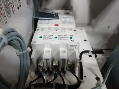 Used EATON SVX004A1-5A4N1 Switchgears British Columbia CA | Lenmark #240312