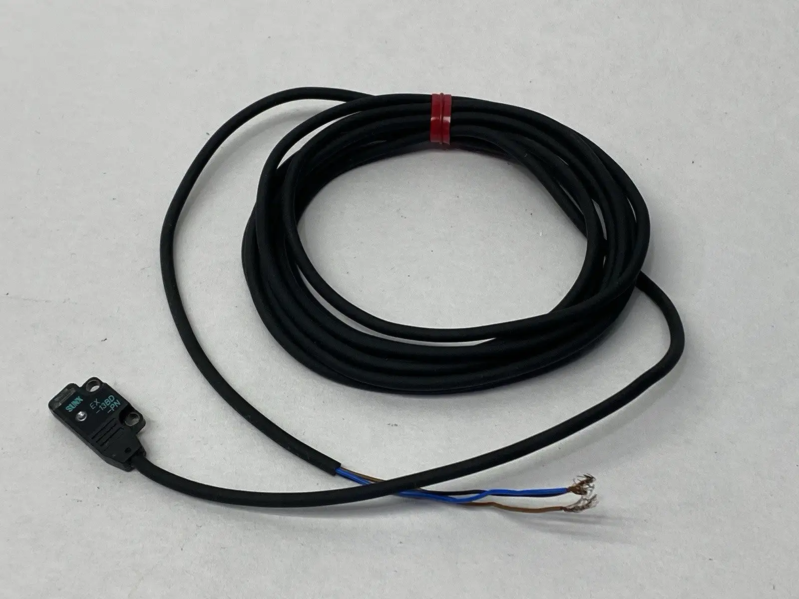 USED SUNX ULTRA-SLIM PHOTOELECTRIC SENSOR