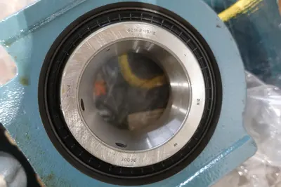 PALLET OF ASSORTED PILLOW BLOCK BEARINGS AND BEARING HOUSINGS, DODGE, FAG, RHP, MOLINE