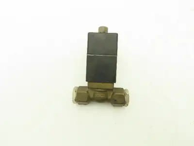 Burkert 131736N Pneumatically Operated Valve 2 Pos 2 Way 87psi 1/2" & 1/4" NPT