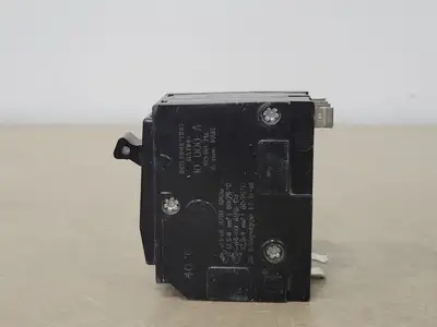 USED SQUARE D QO230