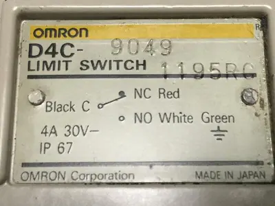 USED OMRON D4C-9049