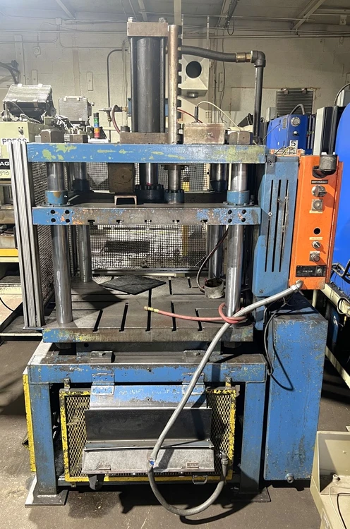 Used CUSTOM CUSTOM  PRESS Hydraulic Presses | Alma Machinery #899184