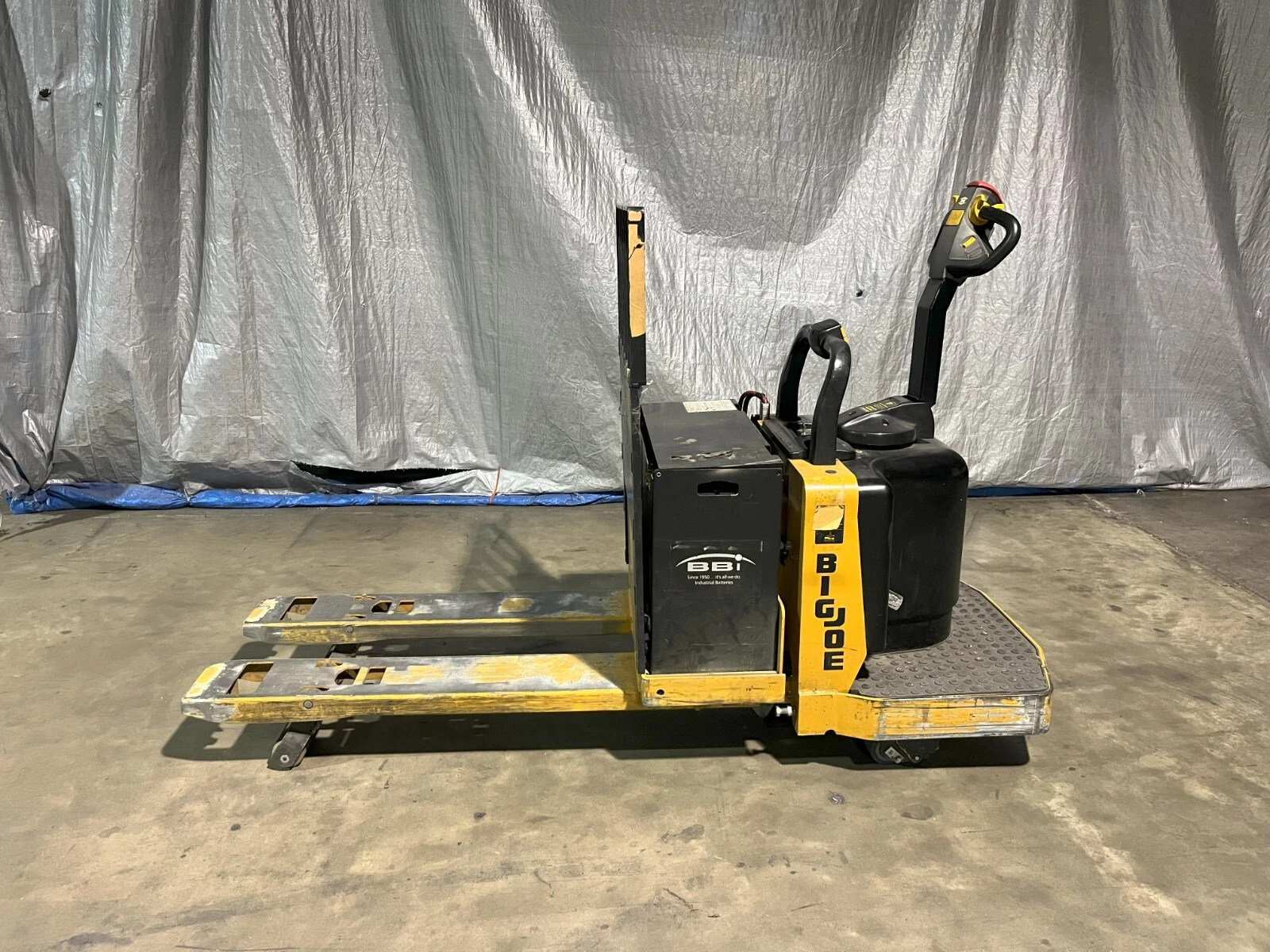 USED Big Joe WRT-60-2748
