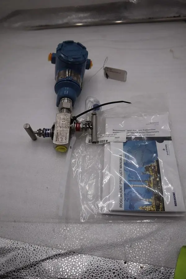 ROSEMOUNT 3051T / 3051TG2A2B21AS5K5 NEW TRANSMITTER W/ C30612-2126-0000 #G109