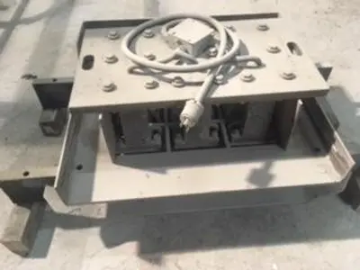Used _UNKNOWN_ _UNKNOWN_ Block Making Machines Quebec CA | DIT Equip #1412426