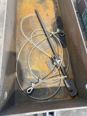 USED WALLACE COAST 1-1/2HRB