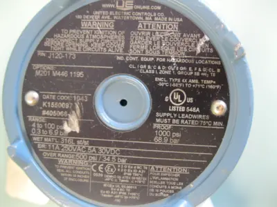1/2" United Electric Controls J120-173 Pressure Switch 250VAC 4-100PSI D4