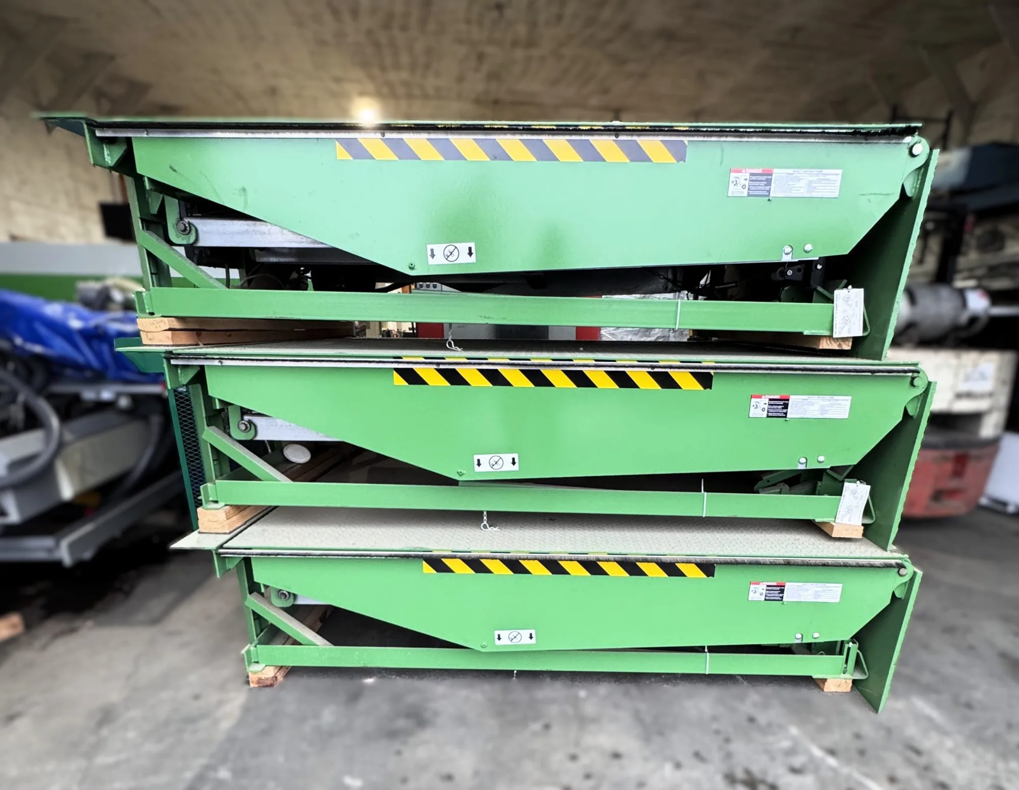 Used _UNKNOWN_ _UNKNOWN_ Dock Levelers British Columbia CA | Coast Machinery Group #1373086