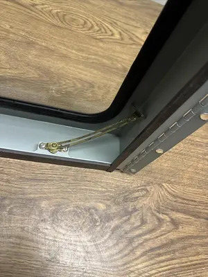 Unknown,16x16x4,Glass Enclosure Cover