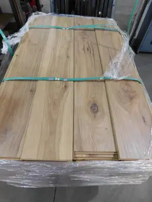Full Pallet of Laminate Flooring – Mohawk Brand