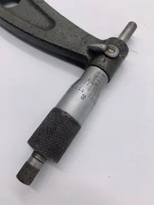 USED MITUTOYO 103-194A
