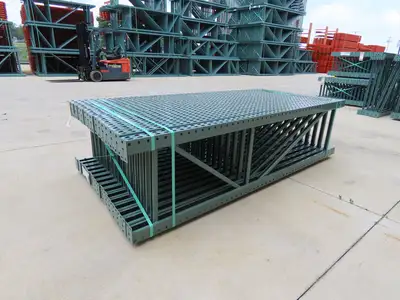 Interlake 8' x 24" Teardrop Pallet Racking Upright 3x3" Leg 23900Lb Green