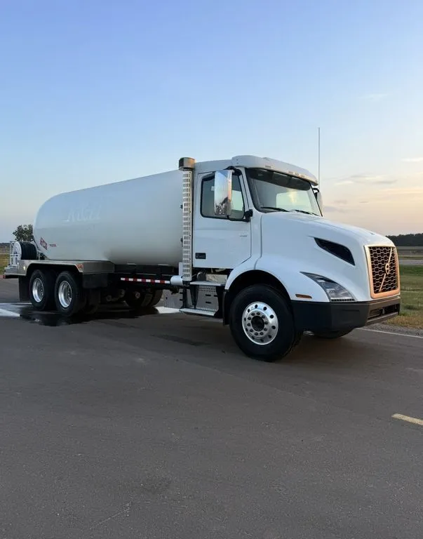 Used 2021 VOLVO VNR WESTMOR PROPANE TANK Tanker trucks Minnesota US | Carco Truck & Equipment #1514139