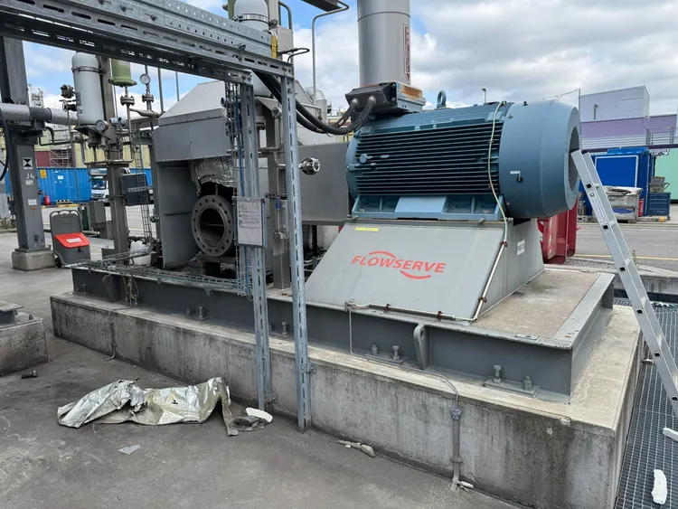 Used 2013 FLOWSERVE 350LNN725 Centrifugal Pumps New Jersey US | Perry Equipment #908850
